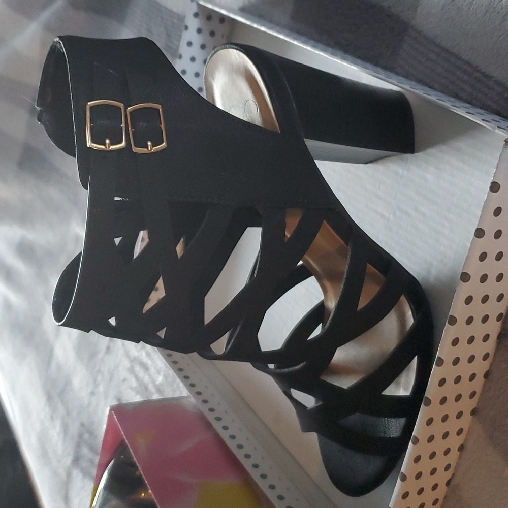 Like new heels